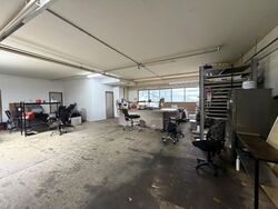 E9 Premium (D27), Factory #633723191